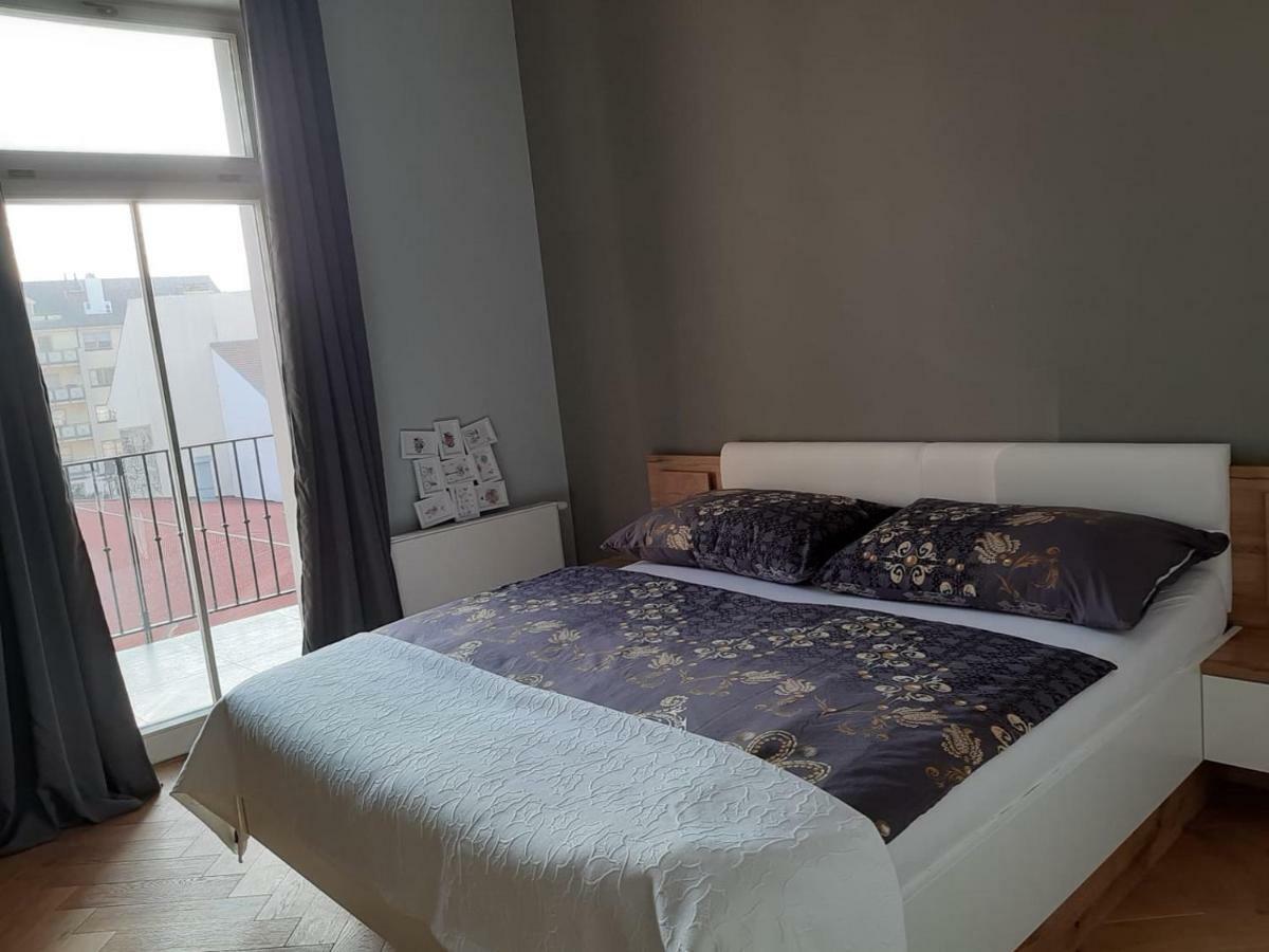 Praha White Gardens Apartment Luaran gambar